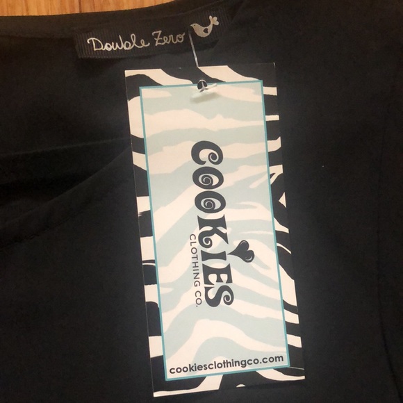 Women’s/Juniors Black Romper with Belle Sleeves, Size Large - Picture 3 of 6